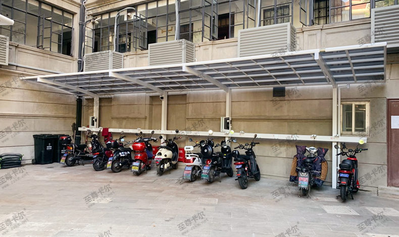 至尊卡爾電動(dòng)車充電棚.jpg