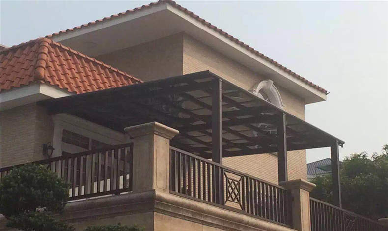 正確雨棚加盟品牌，就選至尊卡爾