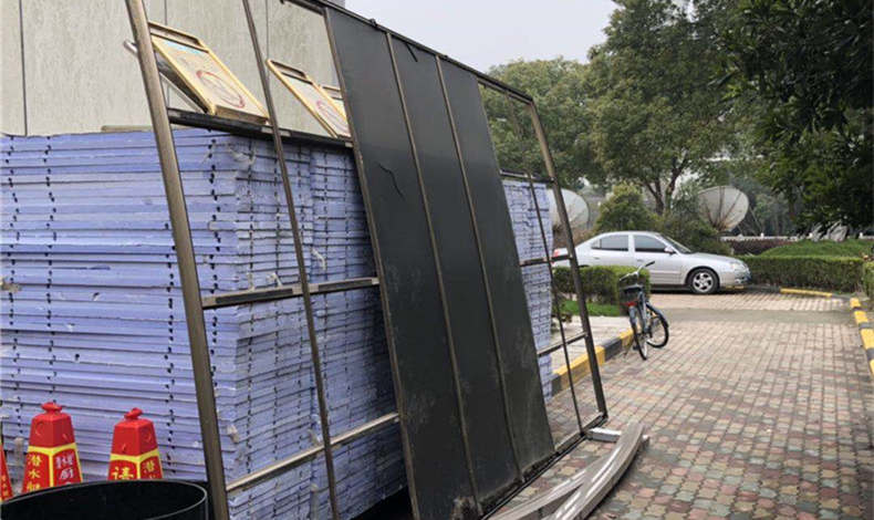 做雨棚，本來1、2萬就能搞定，你卻前前后后花了七、八萬