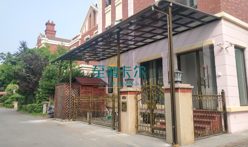 雨棚材料哪種最耐用？雨棚價(jià)格多少錢(qián)一平？