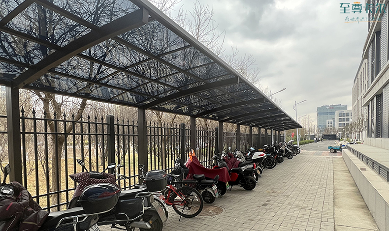 充電電動(dòng)車(chē)棚圖片？小區(qū)充電樁車(chē)棚圖片？
